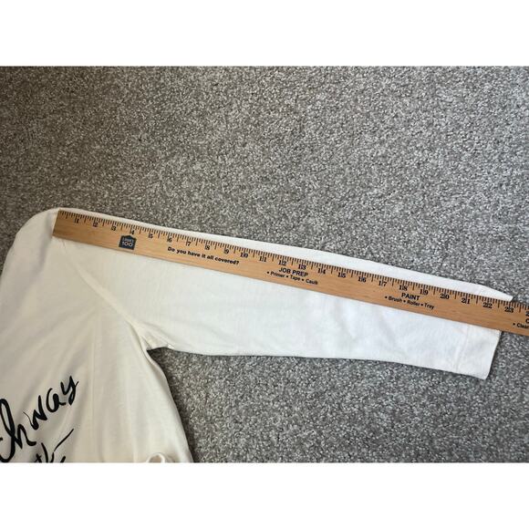 Chico's Zenergy Witch Way to the Wine Tee V Neck Halloween Size 1 Medium 8/10 - Picture 13 of 13